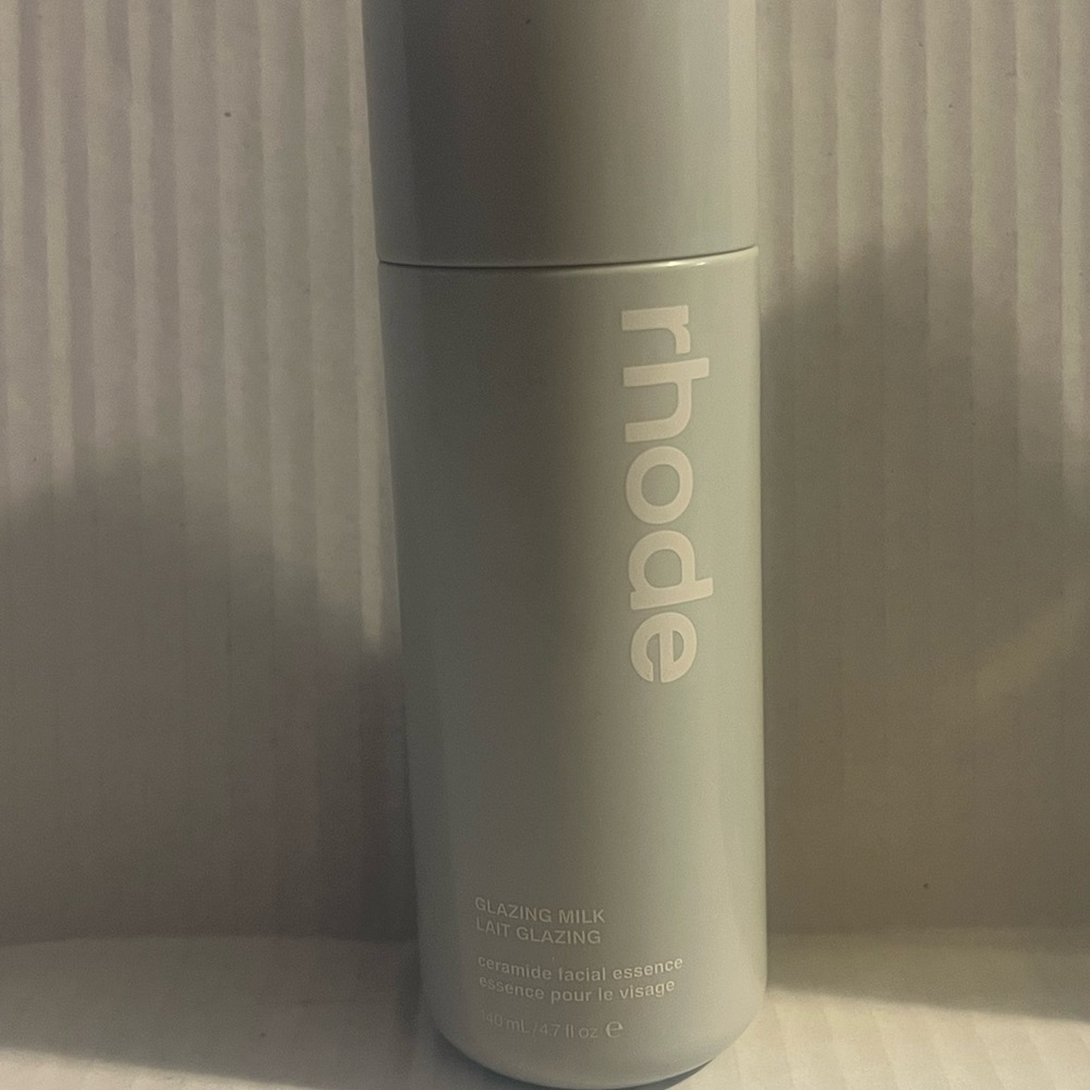 Rhode Glazing Milk Facial Essence